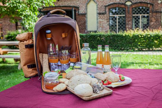 Inhoud van de picknickrugzak van de Klein Engelandhoeve