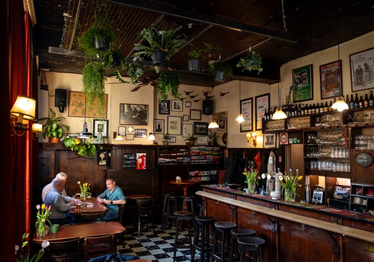 Binnenzijde van café Ranonkel