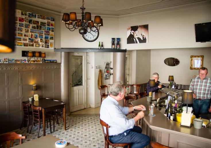 Binnenkant van café De Festa
